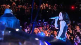 Alicia Keys amp JayZ  Empire State of Mind LIVE NYC [upl. by Dorian719]