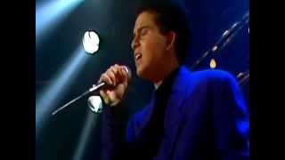 Glenn Medeiros  Nothing Gonna Change My Love For You Live 1988 [upl. by Oiznun993]