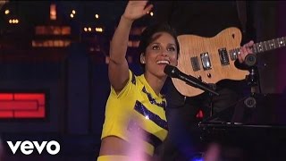 Alicia Keys  Empire State Of Mind Part II Broken Down Live on Letterman [upl. by Ettenej]