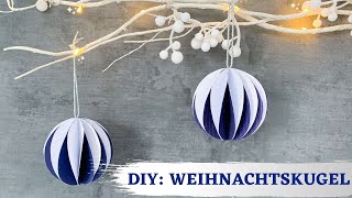 DIY – Weihnachtskugel aus Papier basteln  Christbaumschmuck selber machen [upl. by Adiarf814]