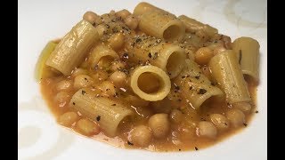 Pasta e Ceci ricetta segreta [upl. by Adnesor682]