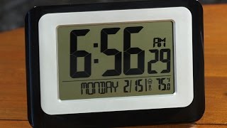 LaCrosse Technology Digital quotAtomicquot Clock W88631 Indepth Review [upl. by Duester740]