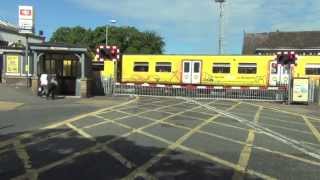 Birkdale Level Crossing [upl. by Koby]